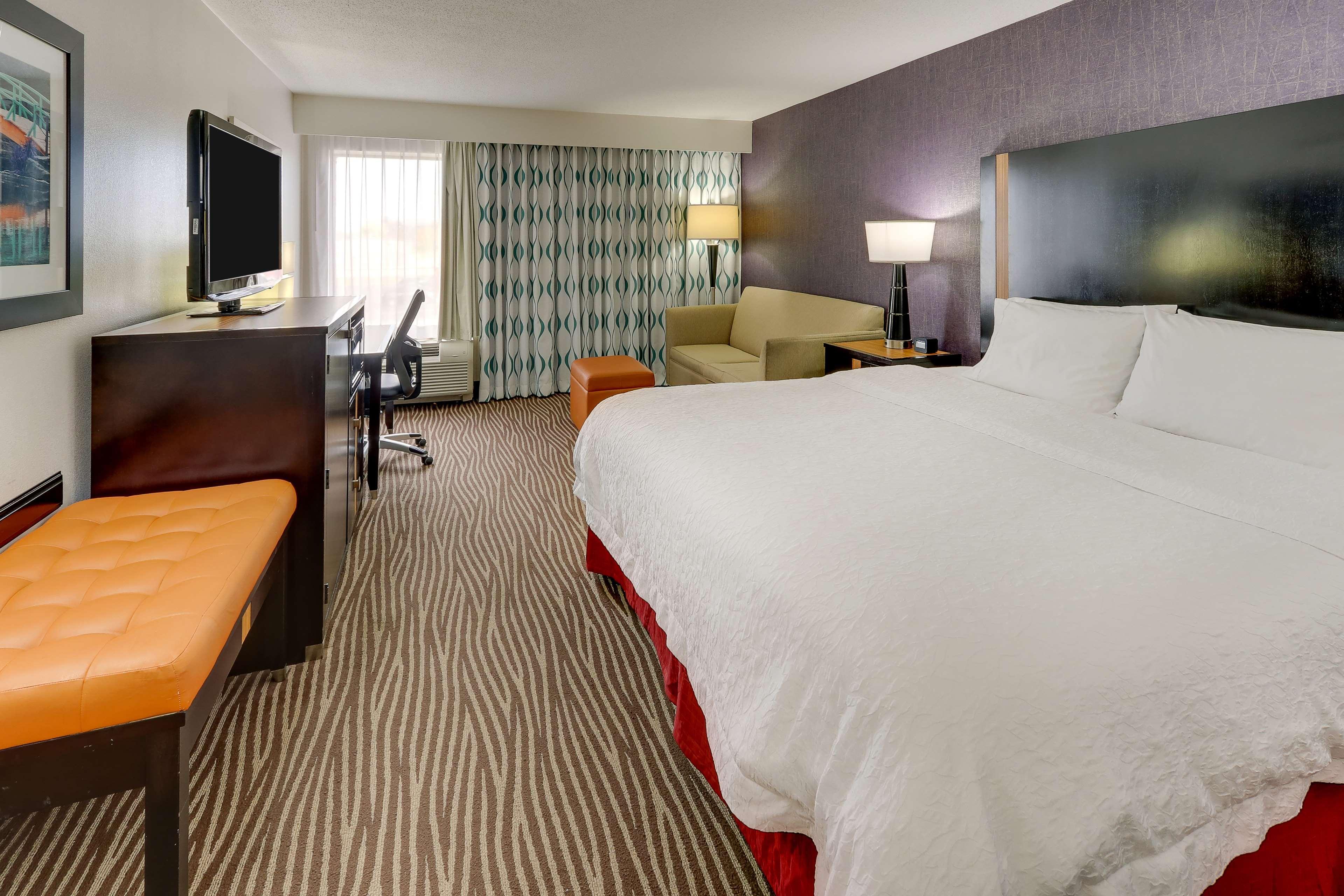Hampton Inn Springfield Exterior foto