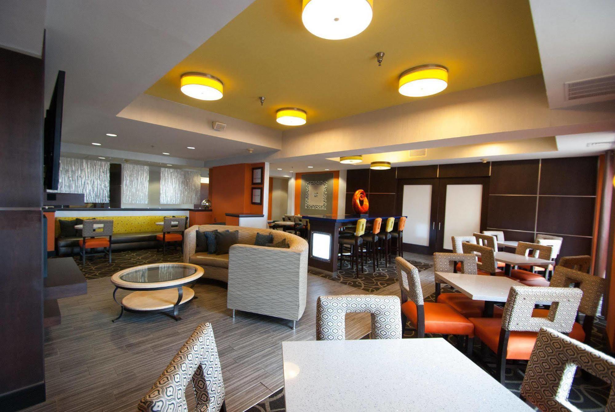 Hampton Inn Springfield Exterior foto